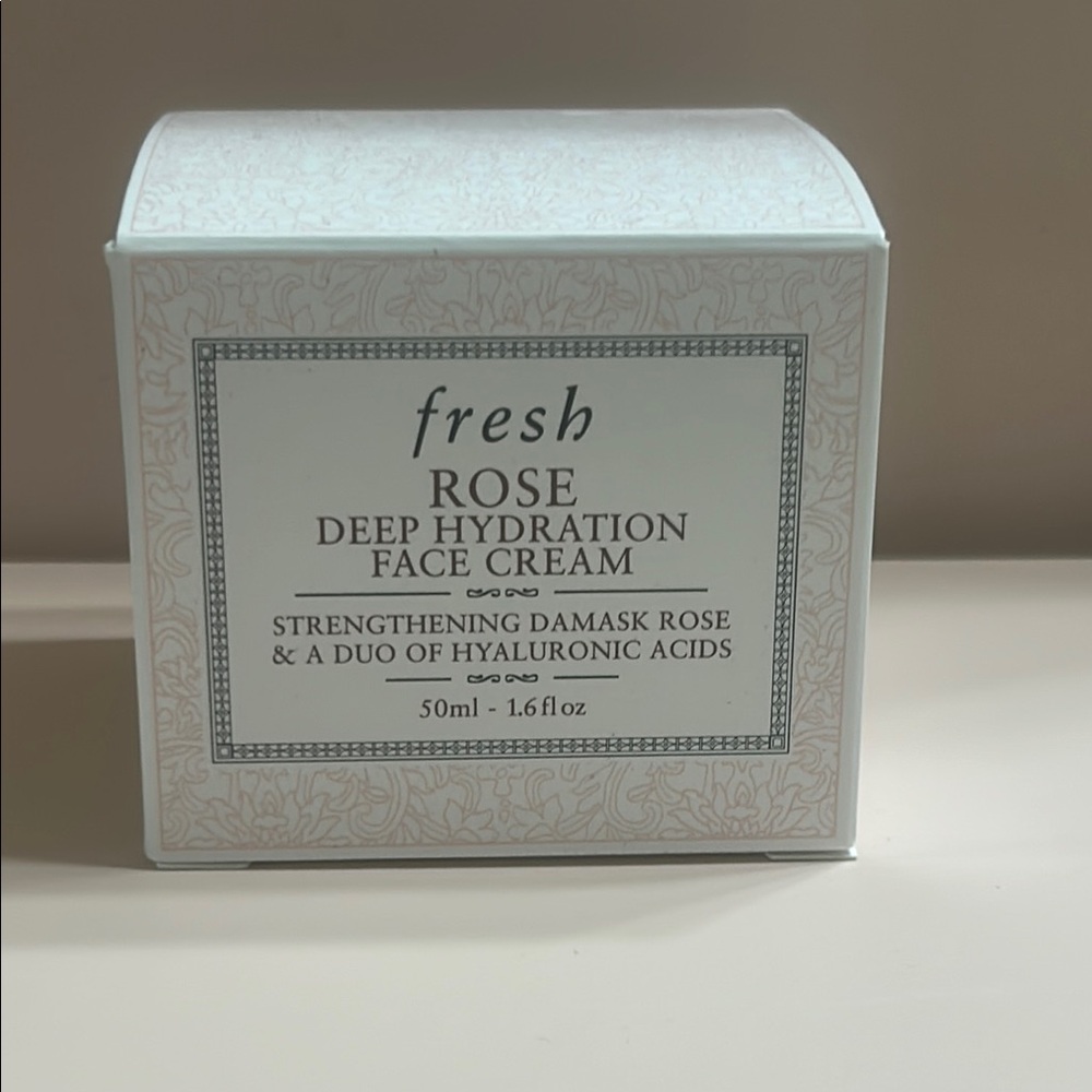 Fresh Rose Deep Hydration Face Cream